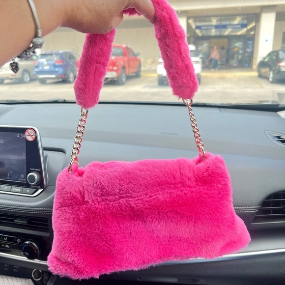 Juicy Couture Vibrant Pink Faux Fur Shoulder Bag - Picture 4 of 5